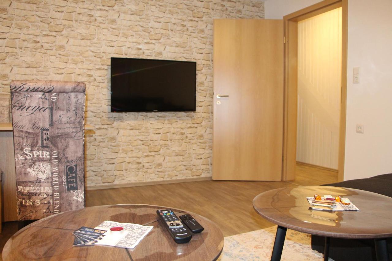 Ermis Apartments Metzingen  Buitenkant foto