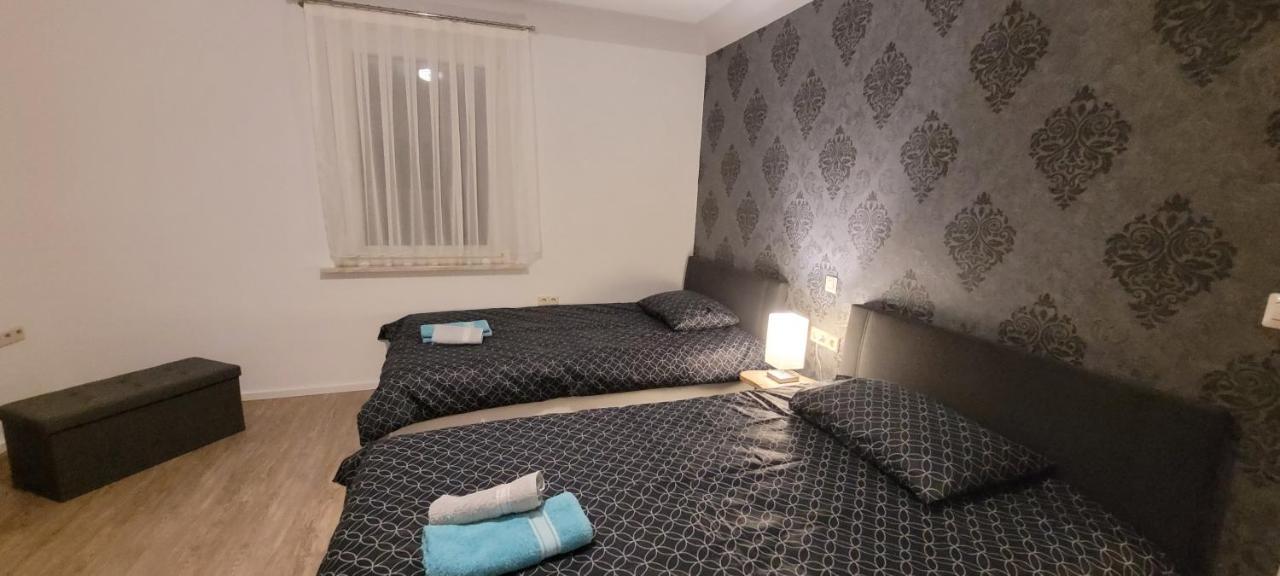 Ermis Apartments Metzingen  Buitenkant foto